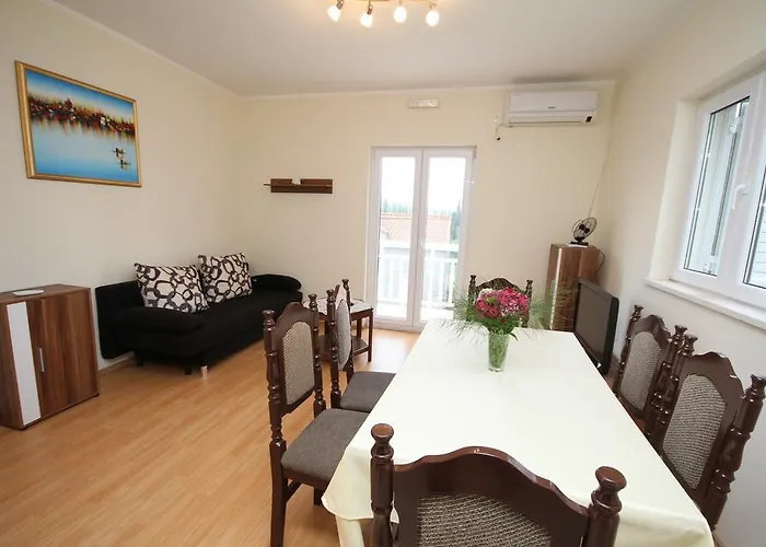 Franusic 아파트 Čilipi